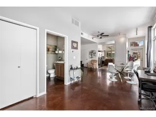 Photo #6: 5248898 Listing