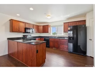 Photo #4: 5249098 Listing