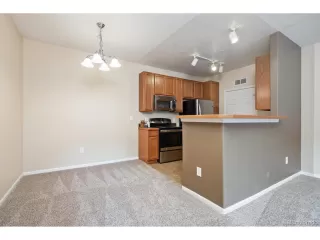 Photo #6: 5265743 Listing