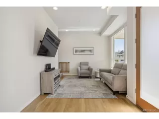 Photo #3: 5269978 Listing 