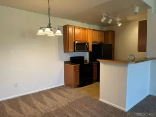 Photo #5: 5274034 Listing