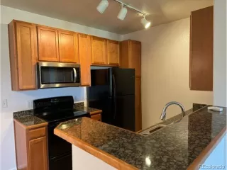 Photo #6: 5274034 Listing