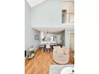 Photo #5: 5276191 Listing