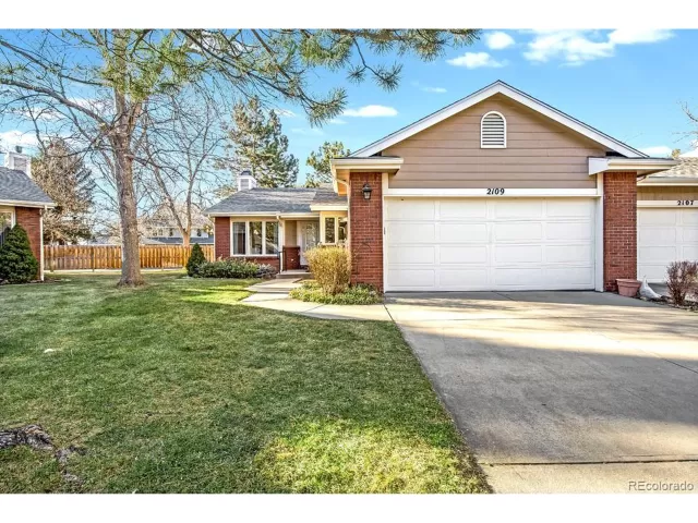 MLS: 5276411 Condo For Sale