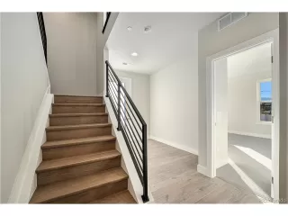 Photo #4: 5282947 Listing 