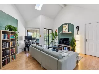 Photo #3: 5295162 Listing 