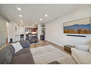 Photo #4: 5308975 Listing