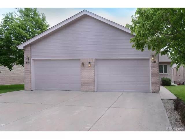 MLS: 5309502 Condo For Sale