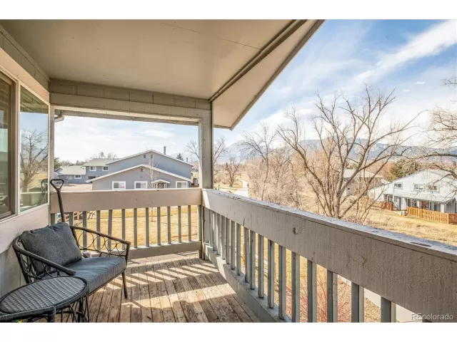 MLS: 5318081 Condo For Sale