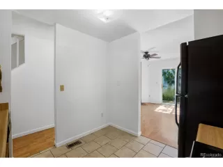 Photo #6: 5325839 Listing