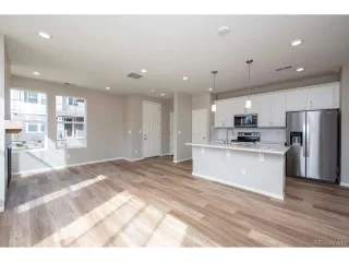Photo #4: 5331229 Listing