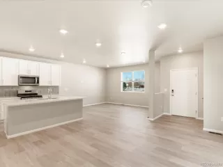 Photo #6: 5332021 Listing