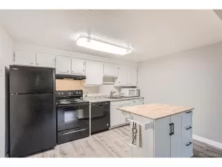 Photo #6: 5340247 Listing