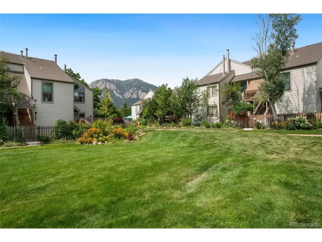 MLS: 5345118 Condo For Sale