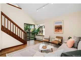 Photo #5: 5345118 Listing