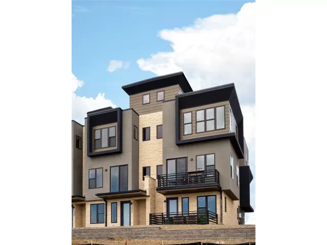 MLS: 5358661 Condo For Sale