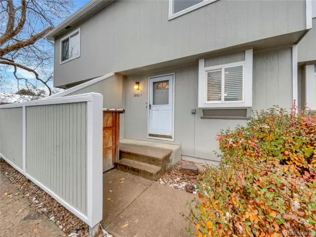 MLS: 5359342 Condo For Sale