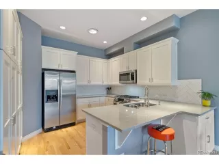 Photo #4: 5367926 Listing