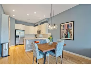 Photo #5: 5367926 Listing