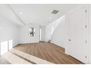 Photo #2: 5381924 Listing 