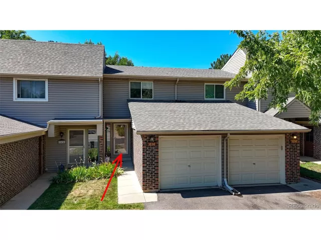 MLS: 5383307 Condo For Sale