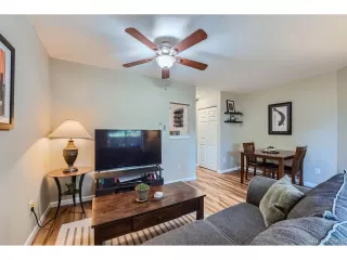 Photo #4: 5383307 Listing