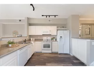 Photo #2: 5384536 Listing