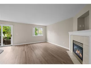 Photo #3: 5389869 Listing 