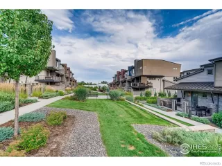 Photo #3: 5390839 Listing