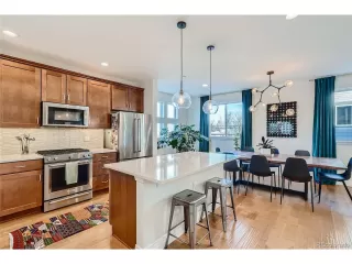 Photo #4: 5390839 Listing