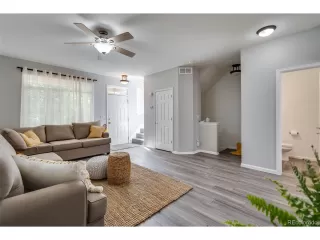 Photo #6: 5395106 Listing