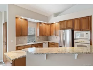 Photo #5: 5426510 Listing 
