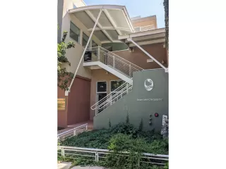 Photo #3: 5432359 Listing