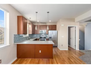 Photo #4: 5432644 Listing