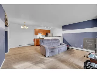 Photo #5: 5439650 Listing 