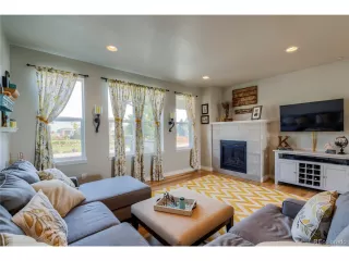 Photo #2: 5449032 Listing