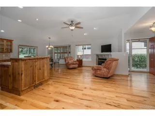 Photo #3: 5455771 Listing