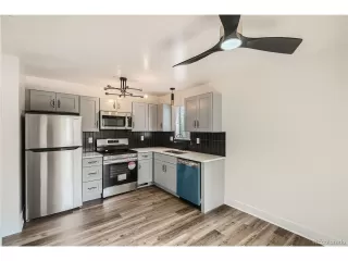 Photo #3: 5466824 Listing