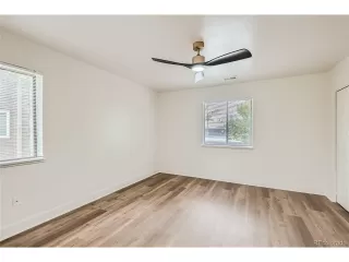 Photo #5: 5466824 Listing