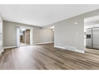 Photo #2: 5475242 Listing