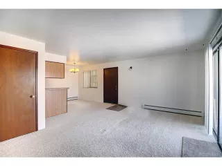 Photo #5: 5479974 Listing