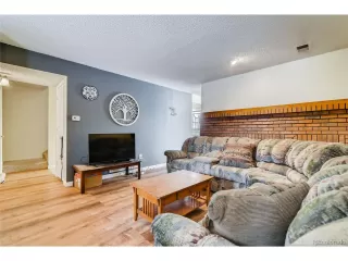 Photo #5: 5483032 Listing