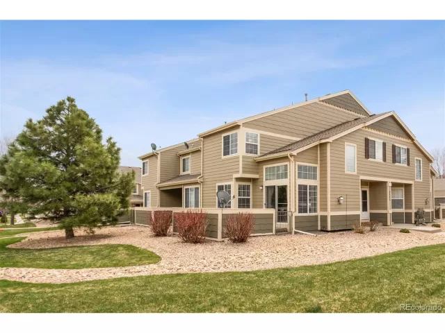 MLS: 5529656 Condo For Sale