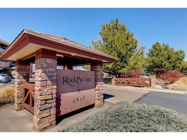 MLS: 5534011 Condo For Sale