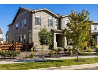 Browse active condo listings in COLLIERS HILL