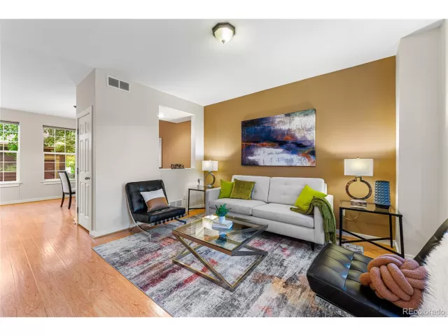 MLS: 5564017 Condo For Sale