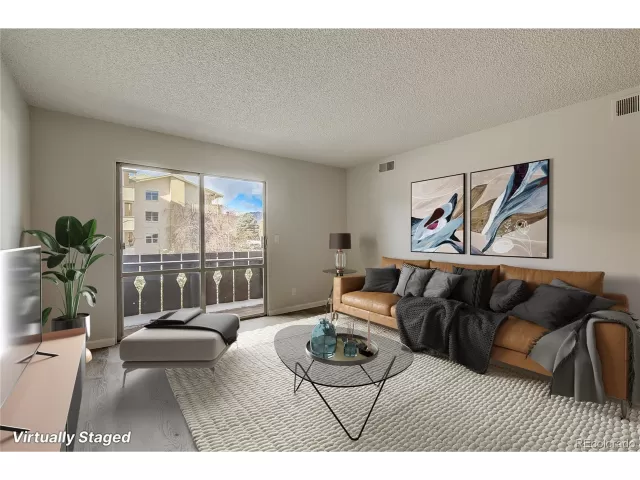 MLS: 5574903 Condo For Sale