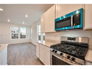 Photo #5: 5586595 Listing