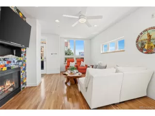 Photo #6: 5587912 Listing