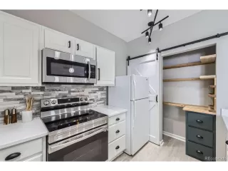 Photo #5: 5599054 Listing